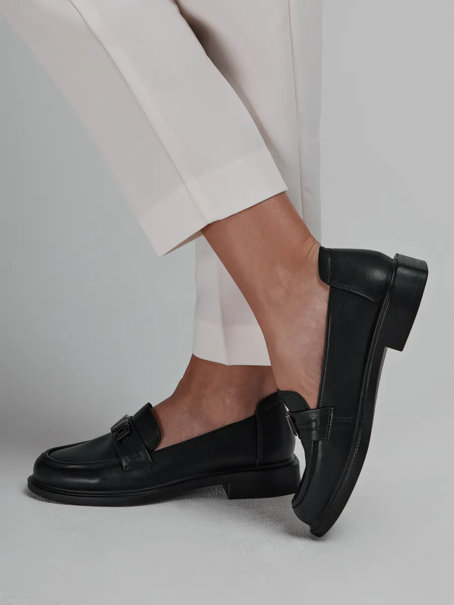 Лоферы женские натуральная кожа черные осенние CV392-020