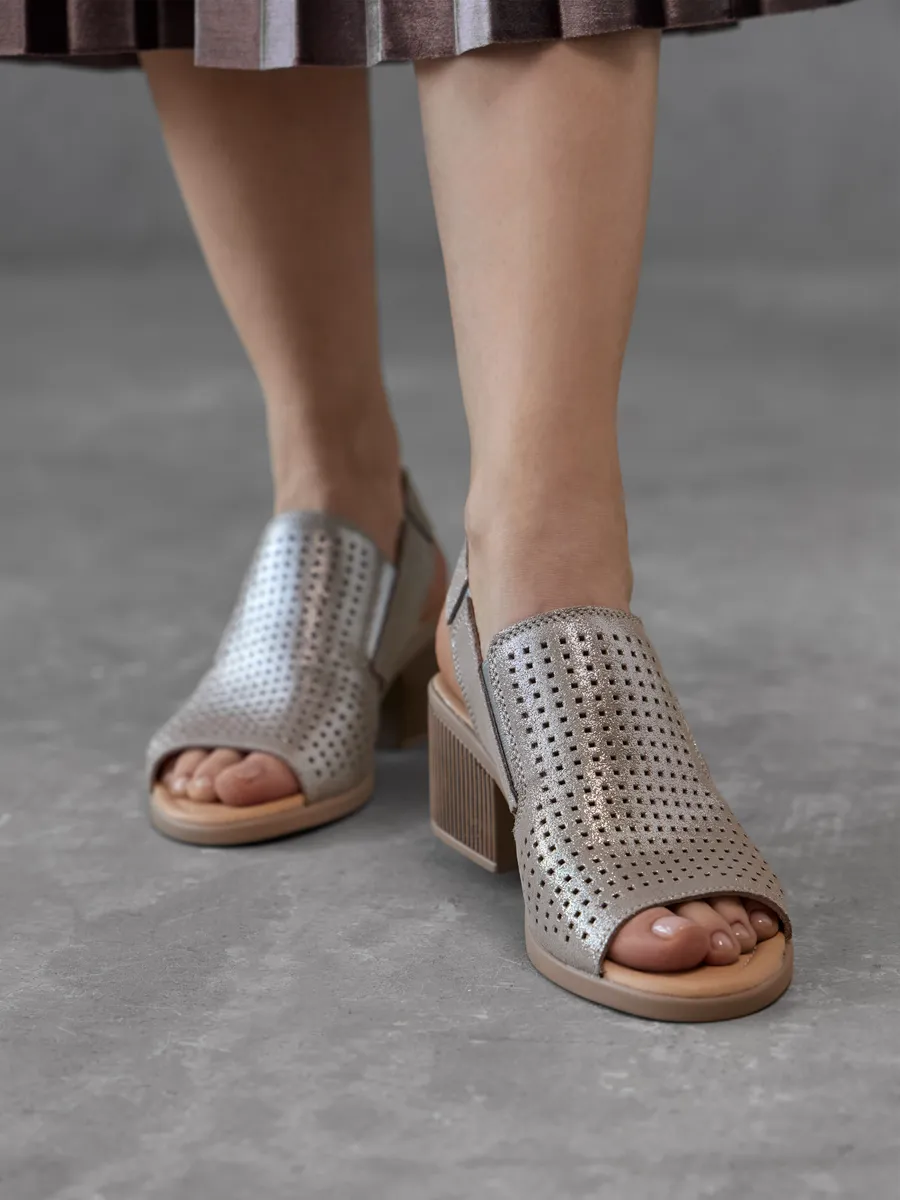 Босоножки женские летние на каблуке натуральная кожа кожаные HX056-023K