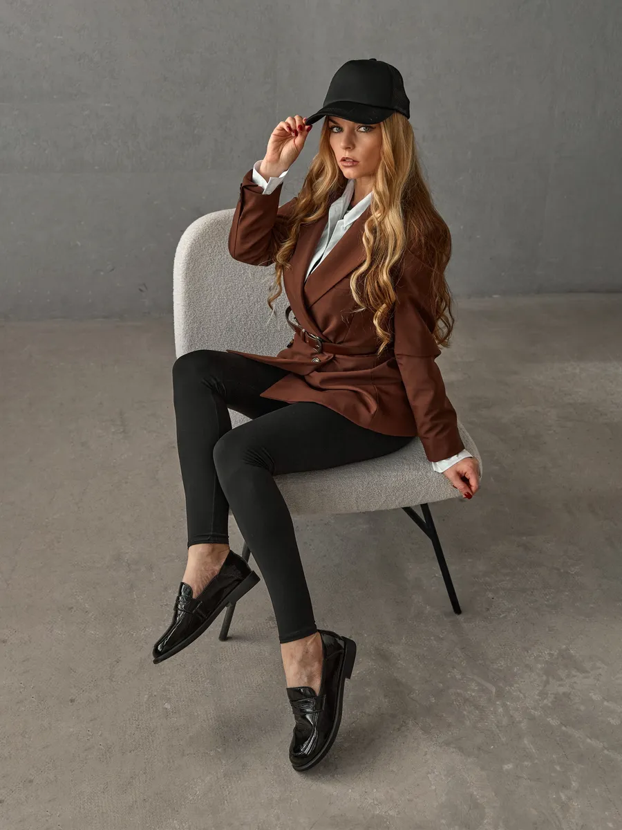 Туфли на низком каблуке кожаные весенние лоферы CV091-010B