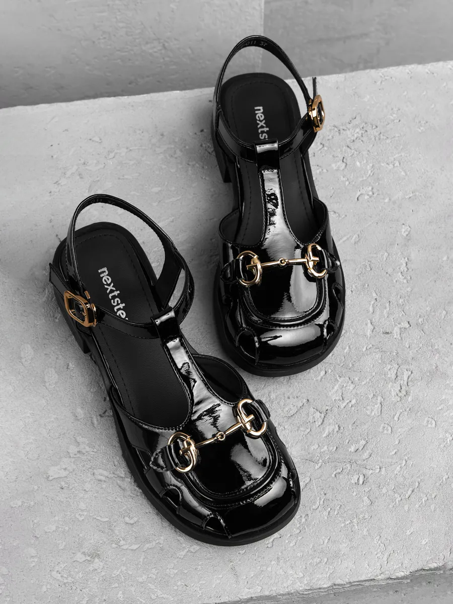 Босоножки женские летние на низком каблуке с закрытым носом 31V20-9-011