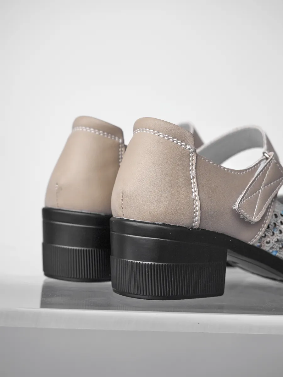 Туфли с перфорацией на каблуке HX142-012