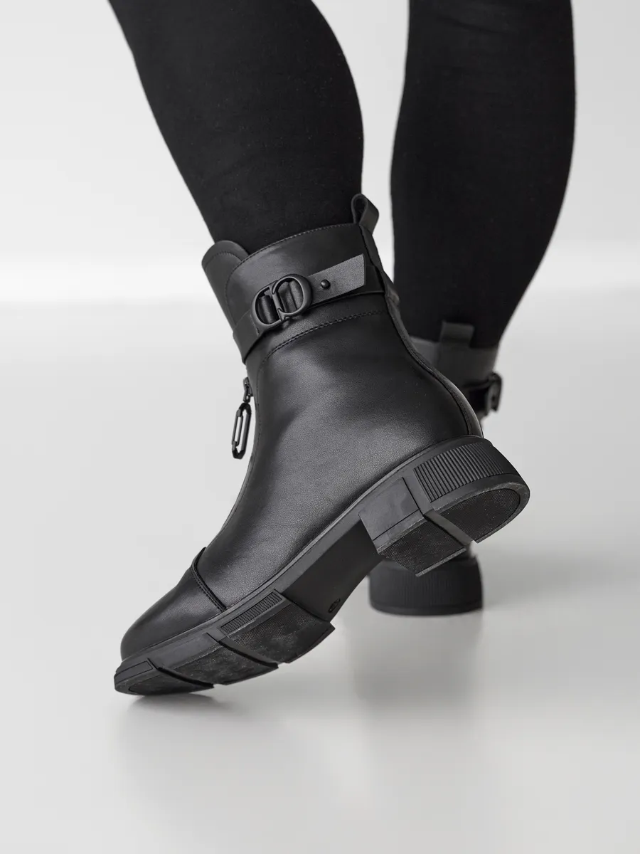 Ботинки женские зимние натуральная кожа на каблуке 42-ZBE25-23-101