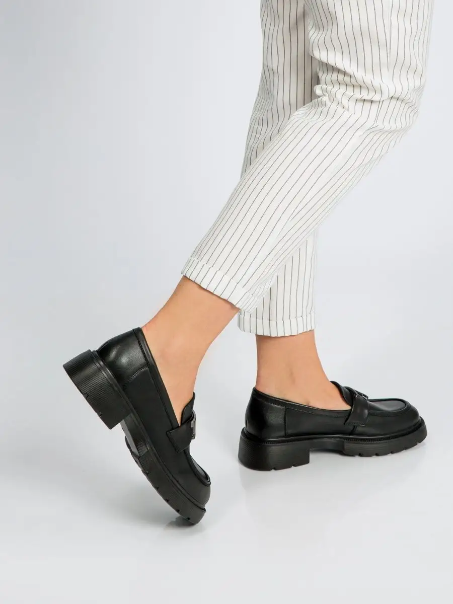 Лоферы женские натуральная кожа осенние на платформе черные 22R3-21-101