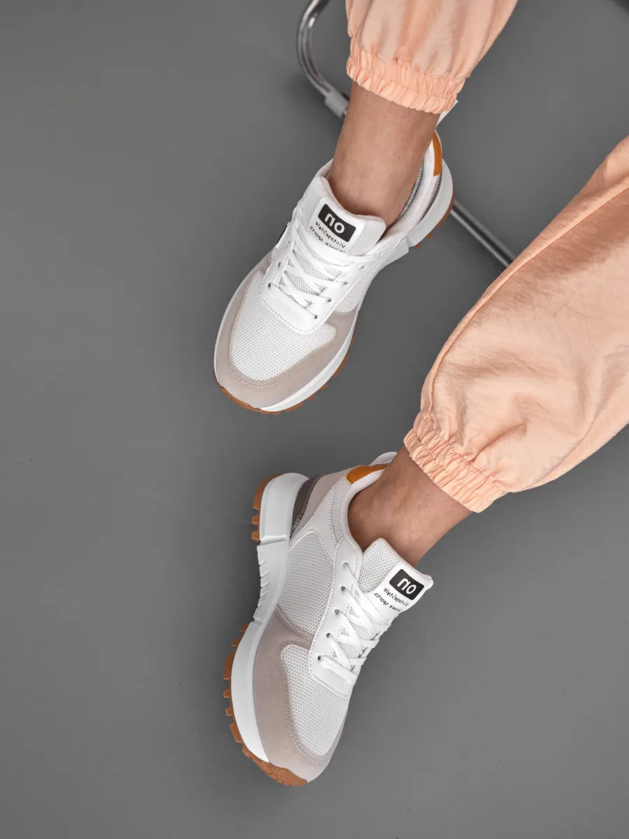 Кроссовки женские демисезонные белые спортивные для фитнеса AG022-021