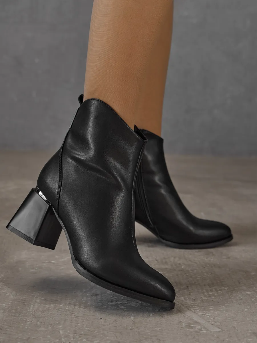 Ботинки женские демисезонные натуральная кожа черные BF154-010k