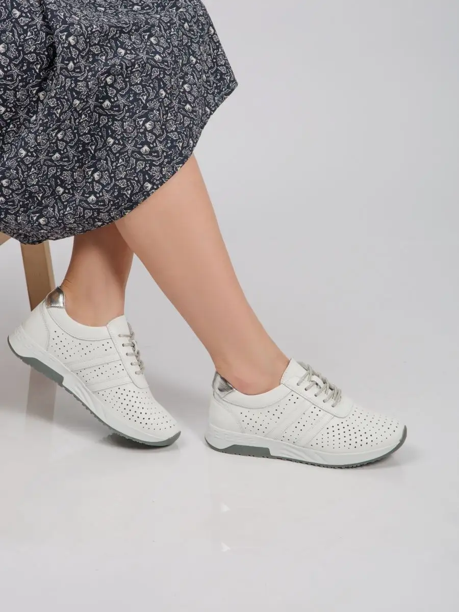 Кроссовки женские летние белые натуральная кожа RN020-022